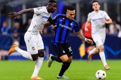 安东尼转会曼联：塞维利亚合同助力新篇章